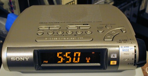 Decoding WWVB from a Sony atomic time radio controlled clock